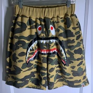 Bape shark head shorts
